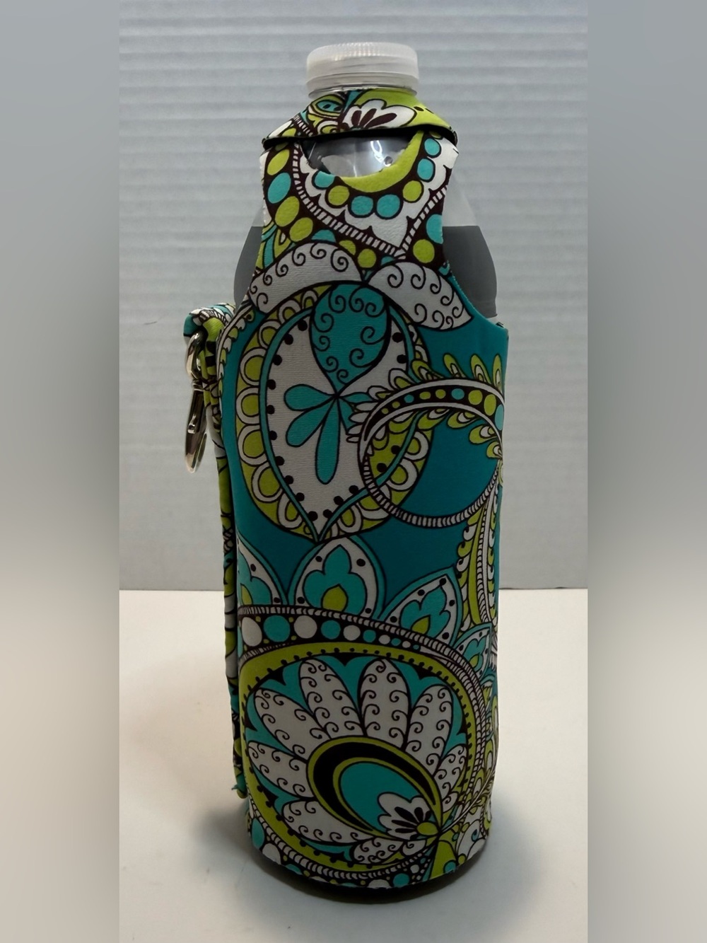 Vera Bradley Turquoise “Peacock”Paisley Neoprene Bottle Carrier with Metal Clip